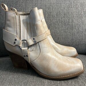 Matisse leather cowboy booties size 9.5